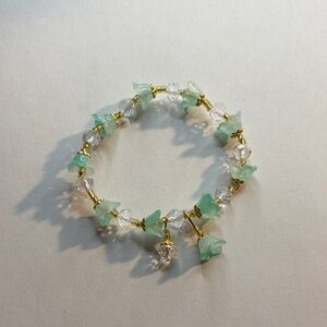 Elegant Gold and Green Beaded Bracelet